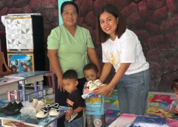 11 Siswa TK PKK Kampung Botto Dapat Bantuan dari Pemerintah Kampung