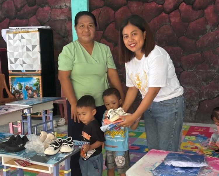 11 Siswa TK PKK Kampung Botto Dapat Bantuan dari Pemerintah Kampung