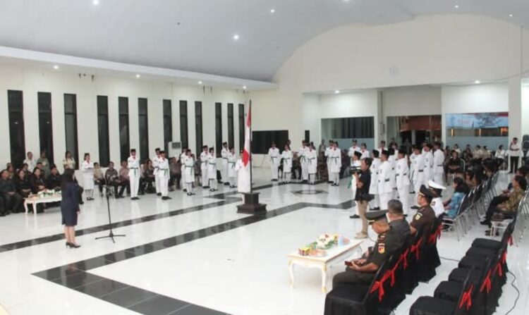 32 Anggota Paskibraka Kabupaten Sitaro Dikukuhkan, Ini Pesan Bupati Chyntia I Kalangit