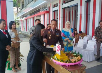Hadir di Upacara Memperingati Hari Bhayangkara ke-79, Bupati Chyntia: Sinergitas Terus Diperkuat