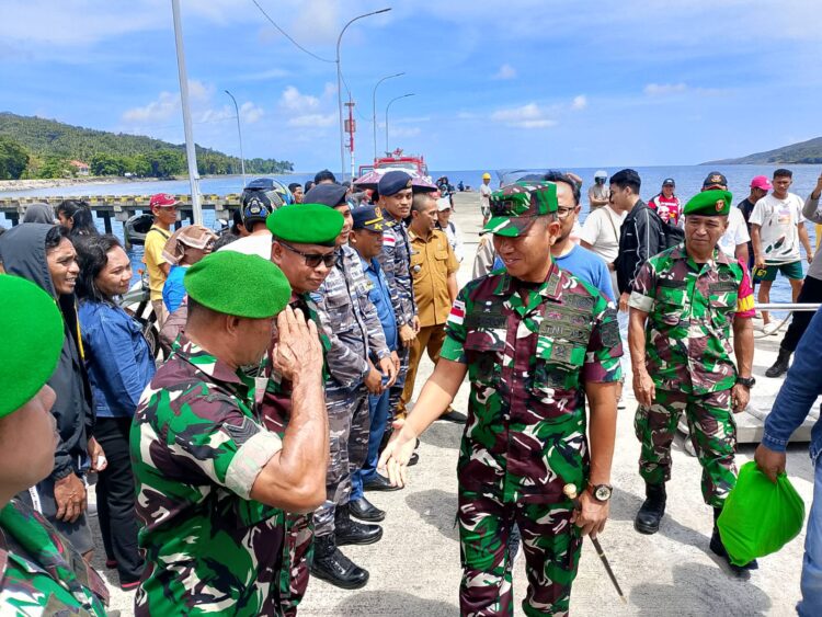 Dandim 1301/Sangihe Laksanakan Kunjungan Kerja ke Koramil 1301-01/Tagulandang