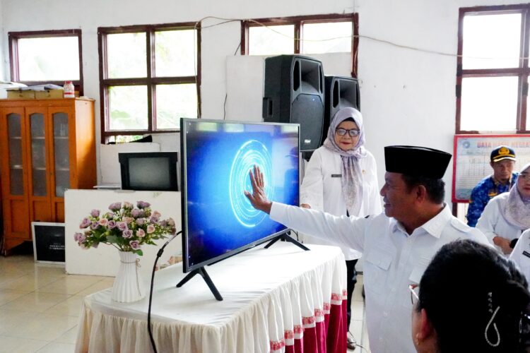 Wabup Deddy Canangkan Sekolah Lansia di Bolsel
