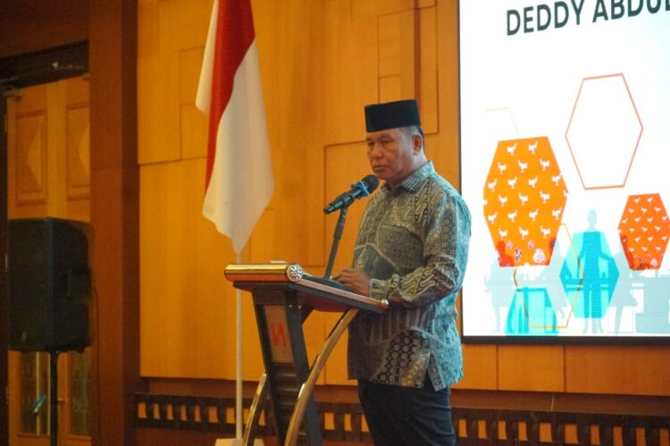Wabup Deddy Abdul Hamid saat membuka Bimtek Peningkatan Kapasitas BPD, di Manado,-Diskominfo Bolsel