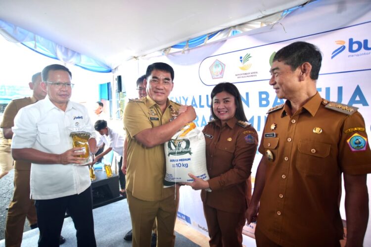 Kabar Gembira Jelang Natal dan Tahun, Bupati Chyntia akan Salurkan Bantuan Pangan Beras Plus Minyak Goreng